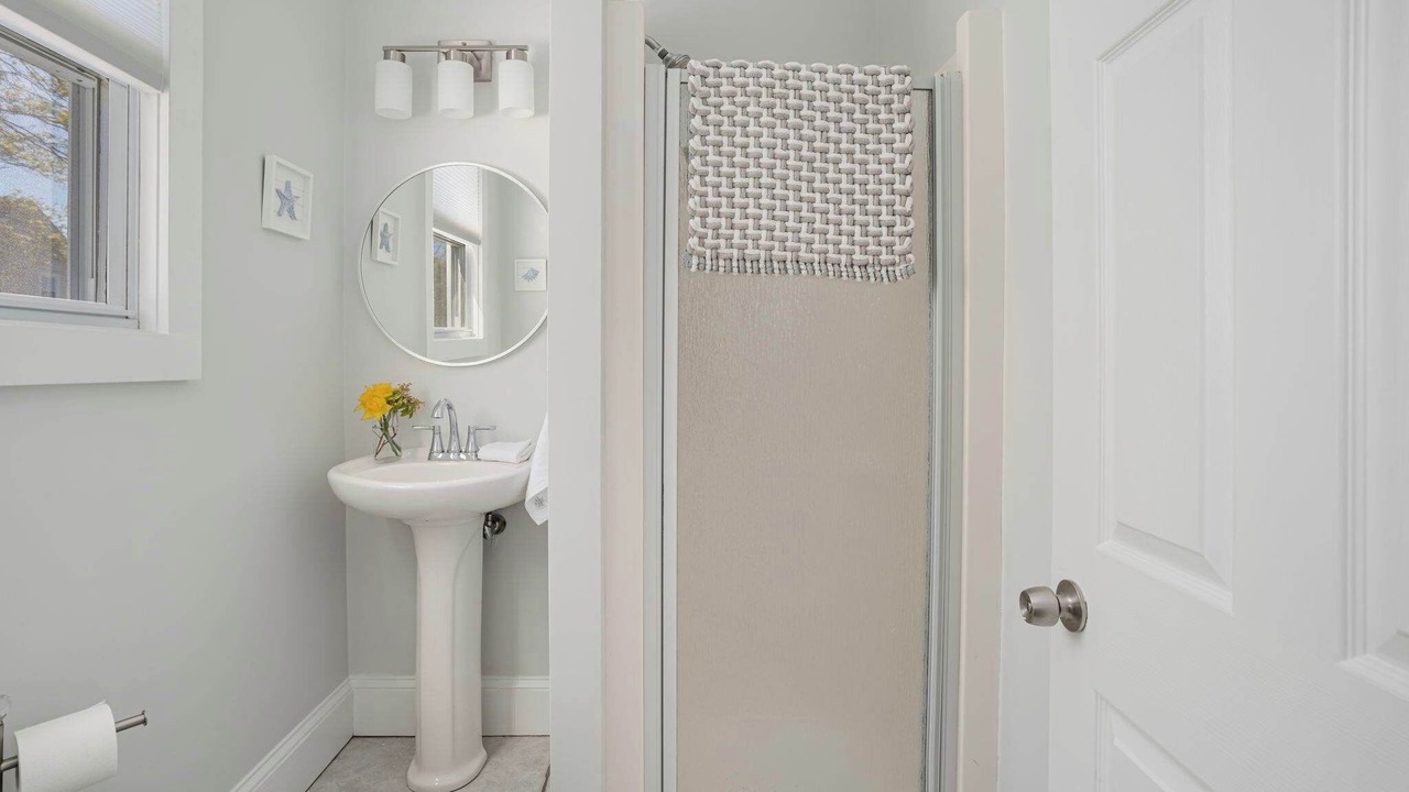 Photo of Bathroom in Fifth Ward