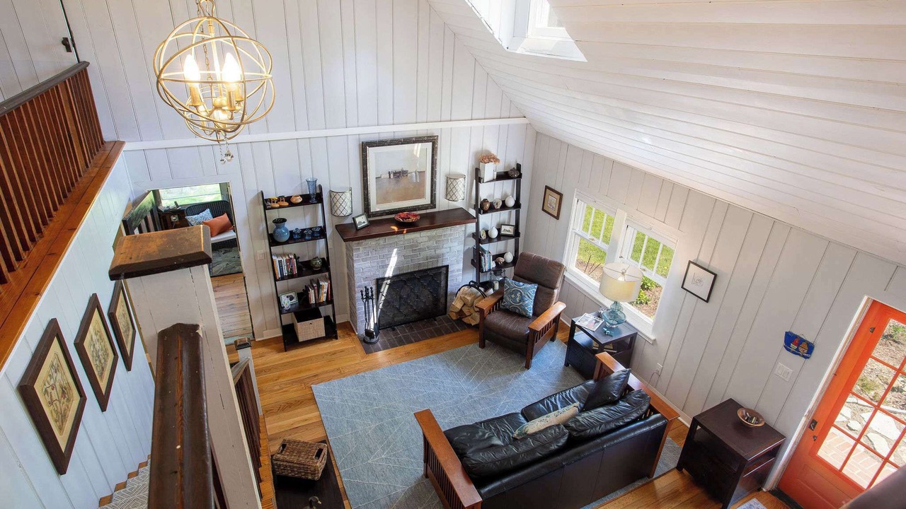 Photo of Livingroom in North Egremont