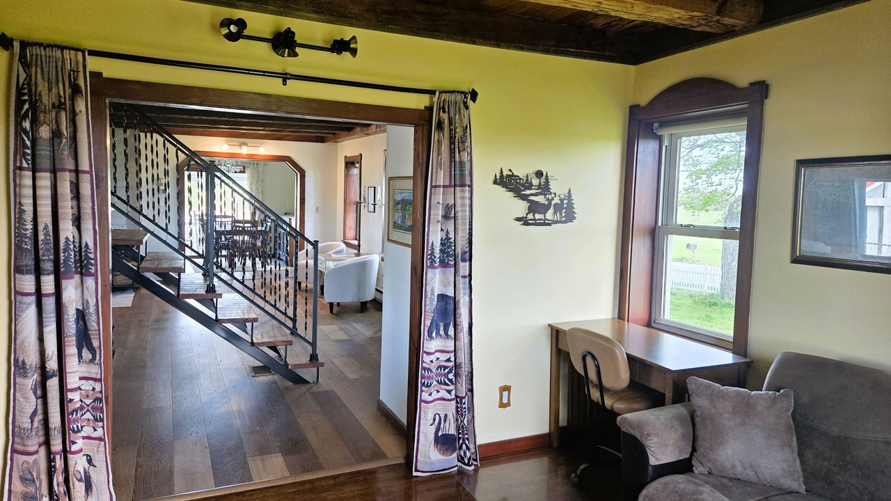 Photo of Livingroom in Fort Edward