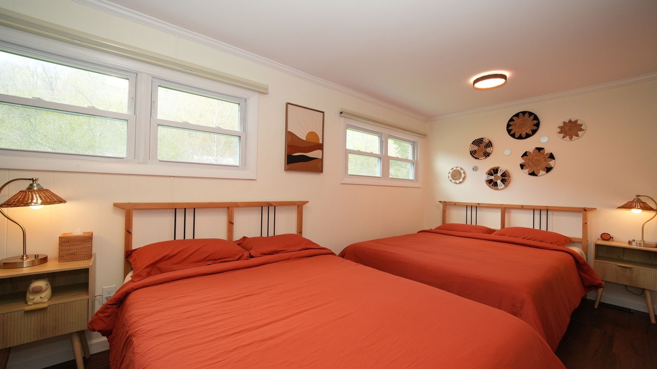 Photo of Bedroom in Lanesville
