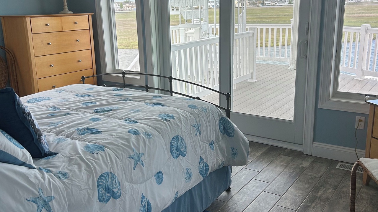 Photo of Bedroom in Mystic Island