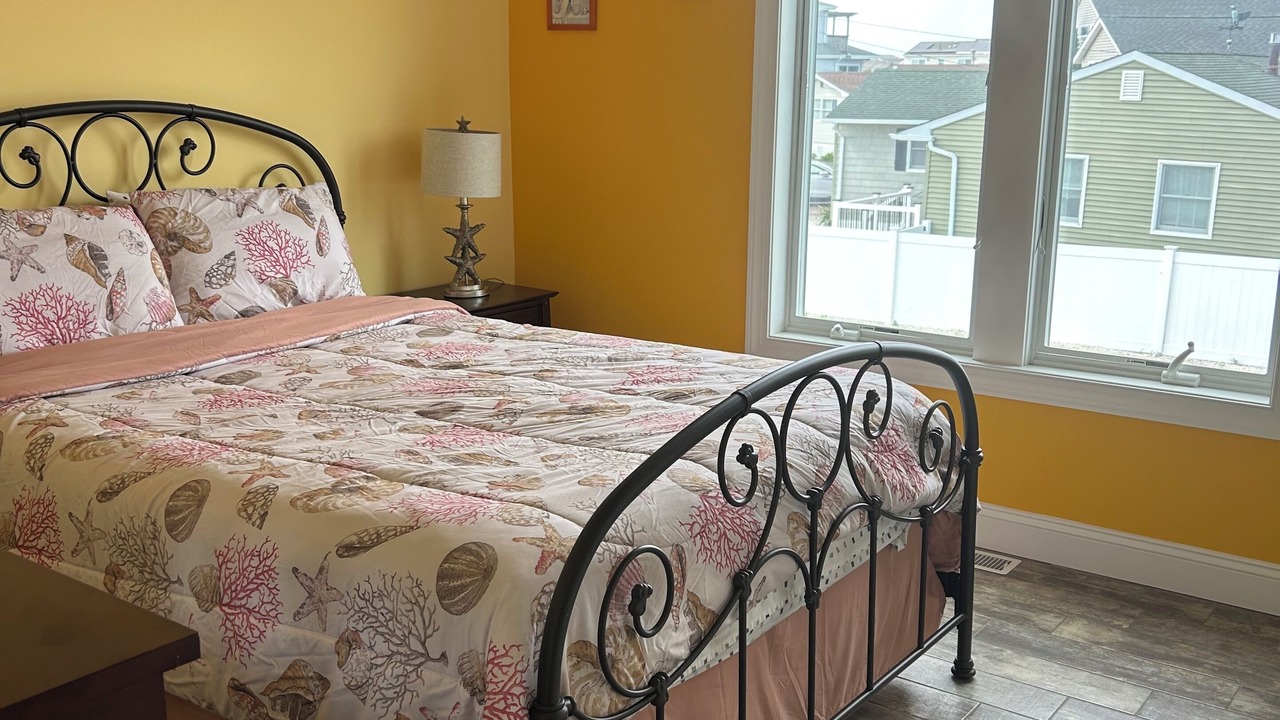 Photo of Bedroom in Mystic Island