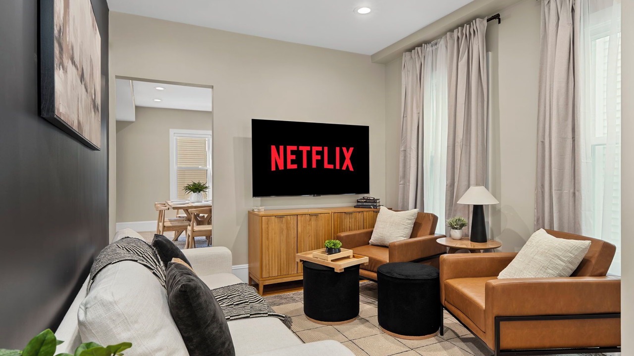 Photo of Livingroom in Central Square