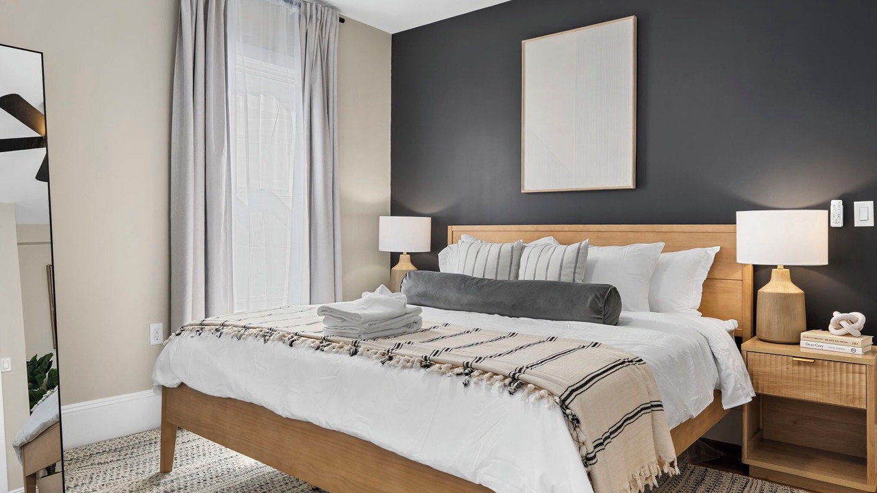Photo of Bedroom in Central Square