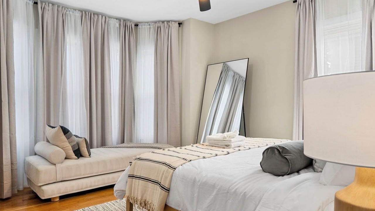 Photo of Bedroom in Central Square