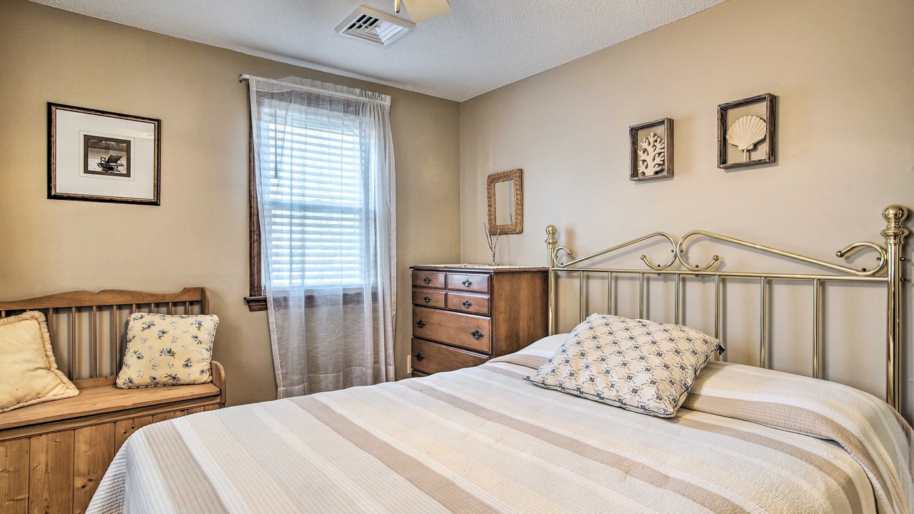 Photo of Bedroom in Teaticket