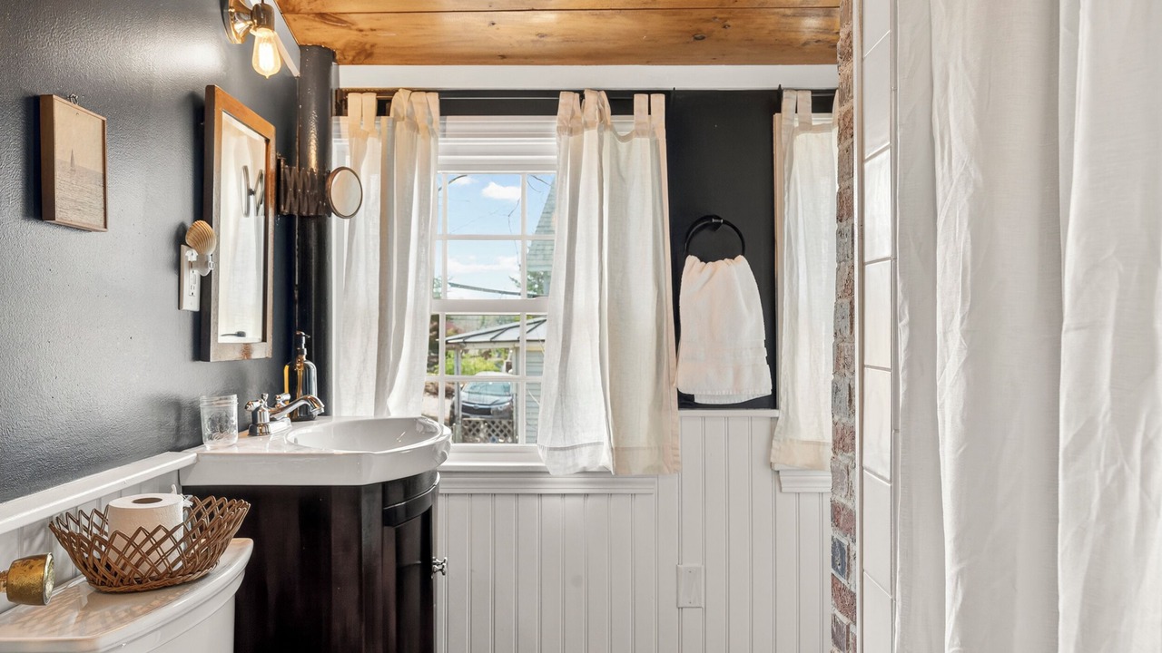 Photo of Bathroom in Sebascodegan Island
