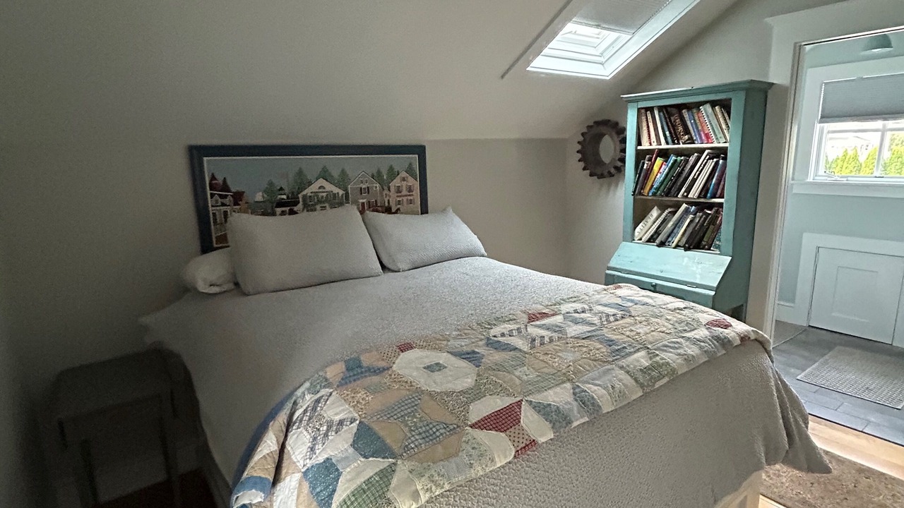 Photo of Bedroom in Stonington