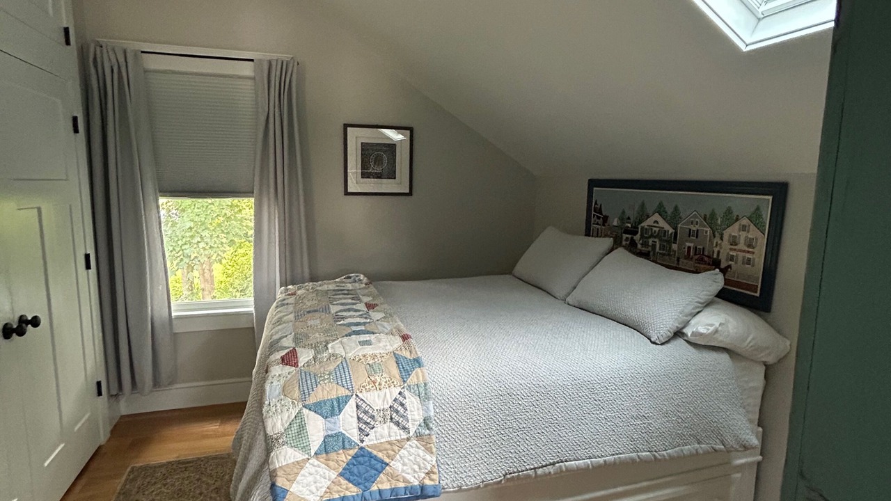 Photo of Bedroom in Stonington