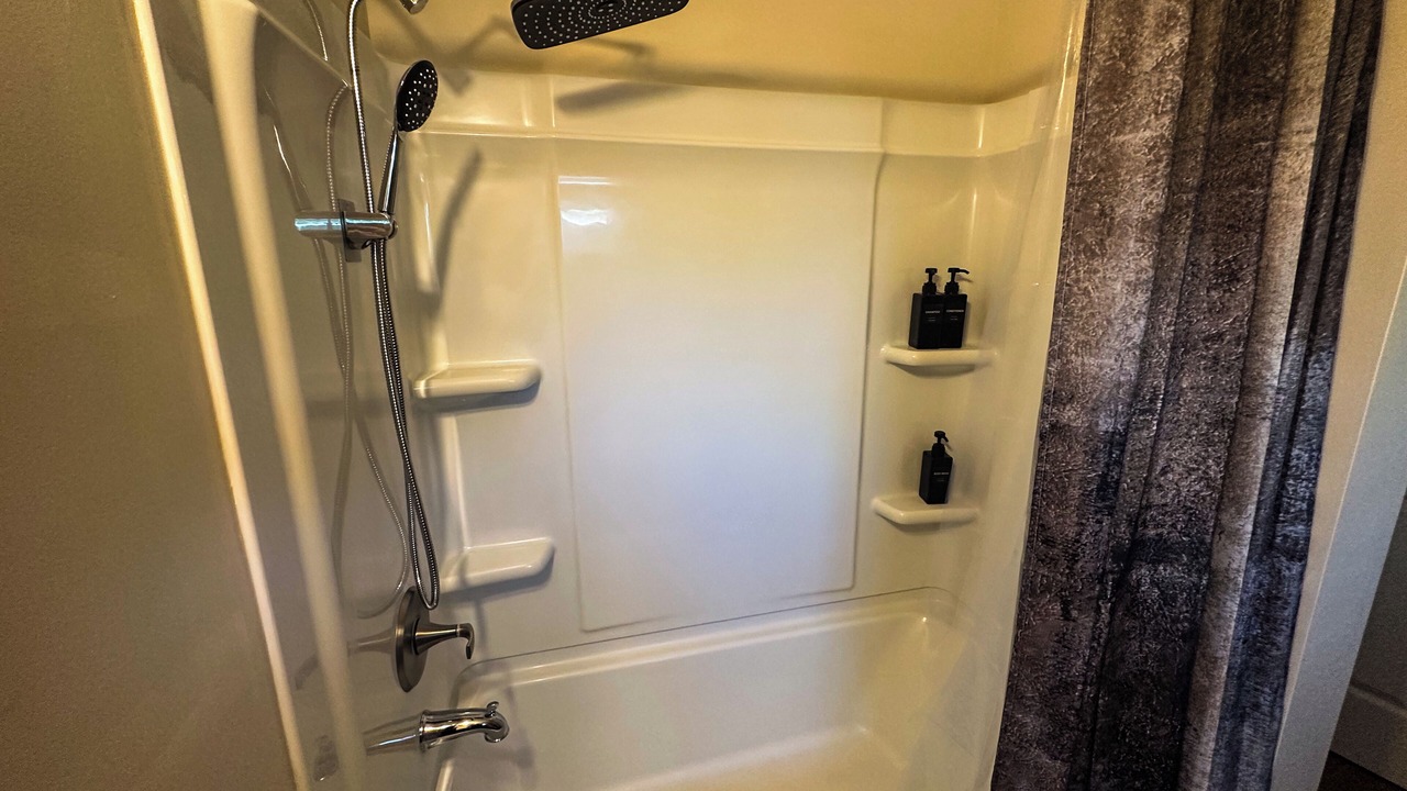 Photo of Bathroom in Malletts Bay