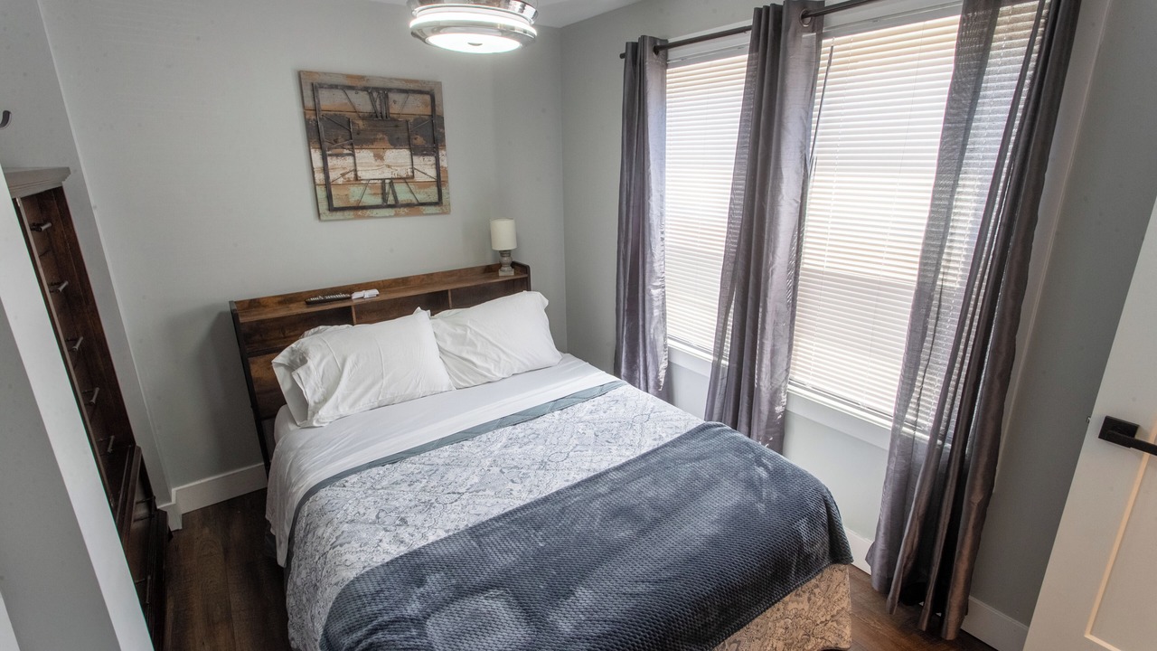 Photo of Bedroom in Tonawanda