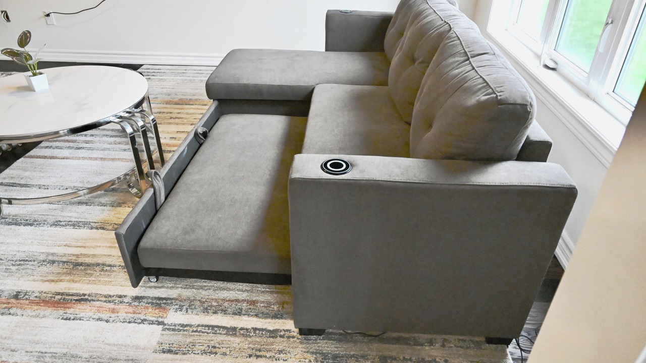 Photo of Livingroom in Thorold