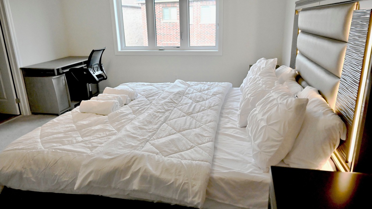 Photo of Bedroom in Thorold