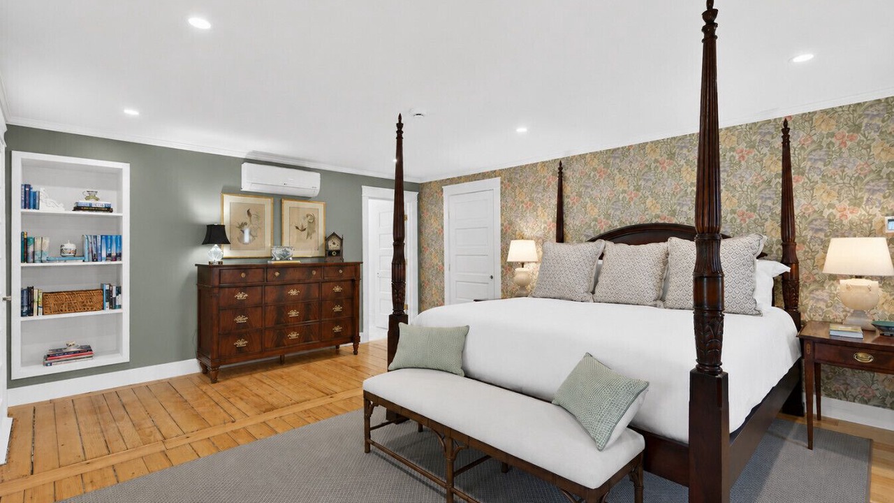 Photo of Bedroom in Ogunquit