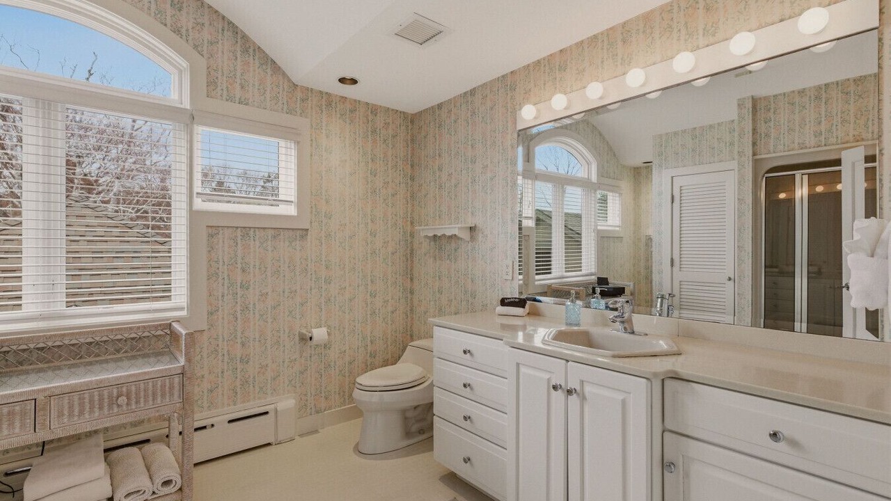 Photo of Bathroom in Ogunquit