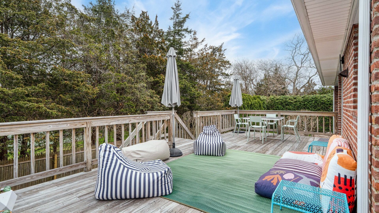 Photo of Patio Balcony in Hampton Bays