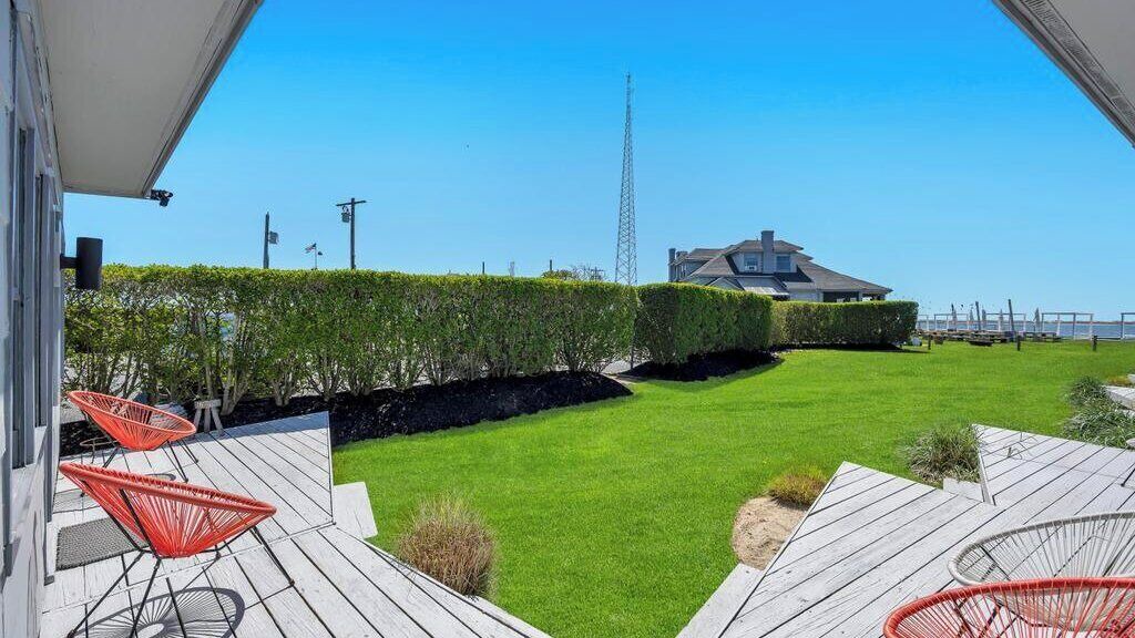 Photo of Patio Balcony in Hampton Bays