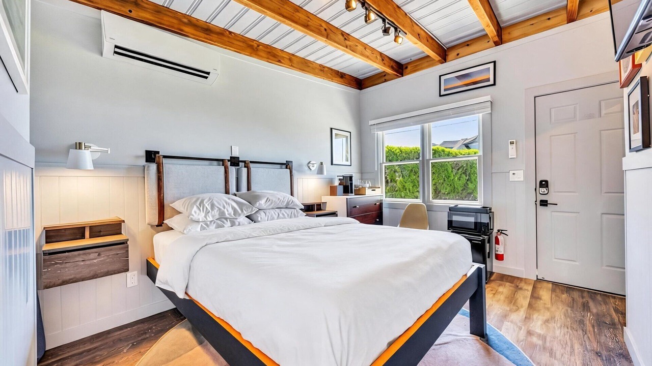 Photo of Bedroom in Hampton Bays