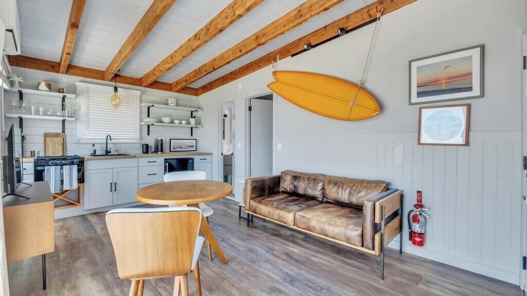 Photo of Livingroom in Hampton Bays