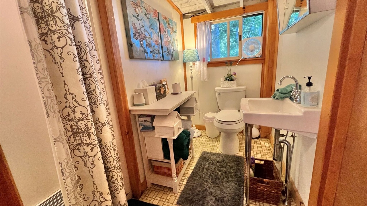 Photo of Bathroom in Standish