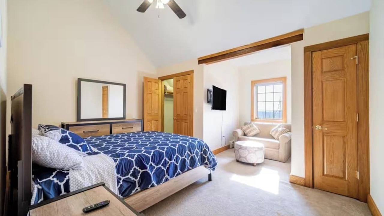 Photo of Bedroom in Liberty
