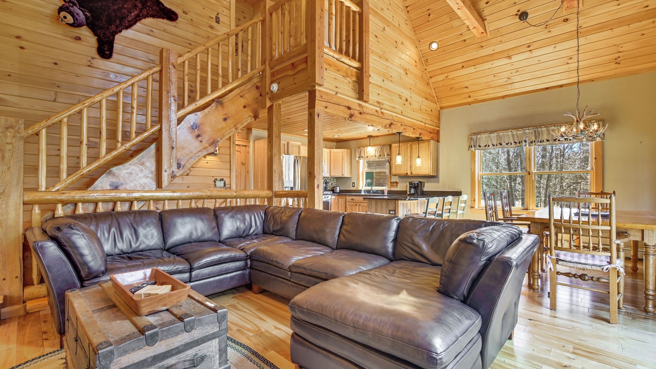 Photo of Livingroom in South Pond Shores