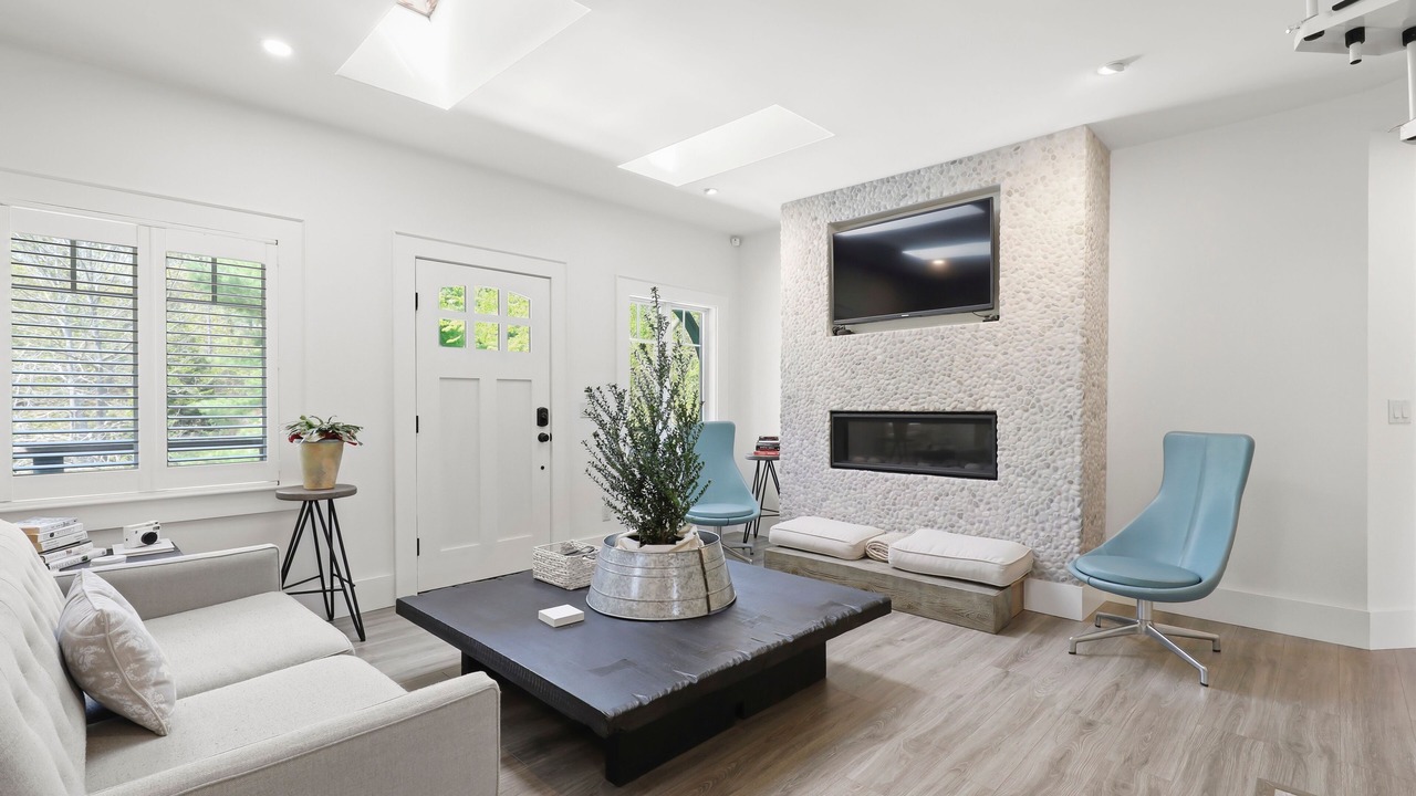 Photo of Livingroom in Cataumet