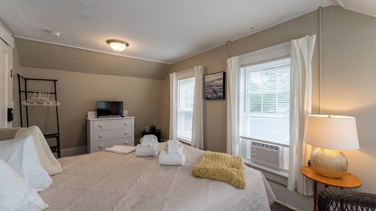 Photo of Bedroom in Weirs Beach