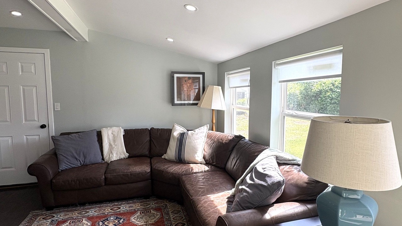 Photo of Livingroom in North Kingstown