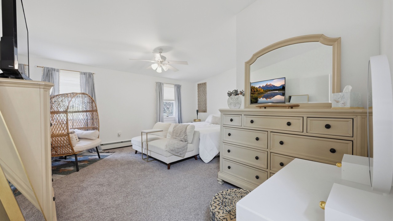 Photo of Bedroom in Niantic