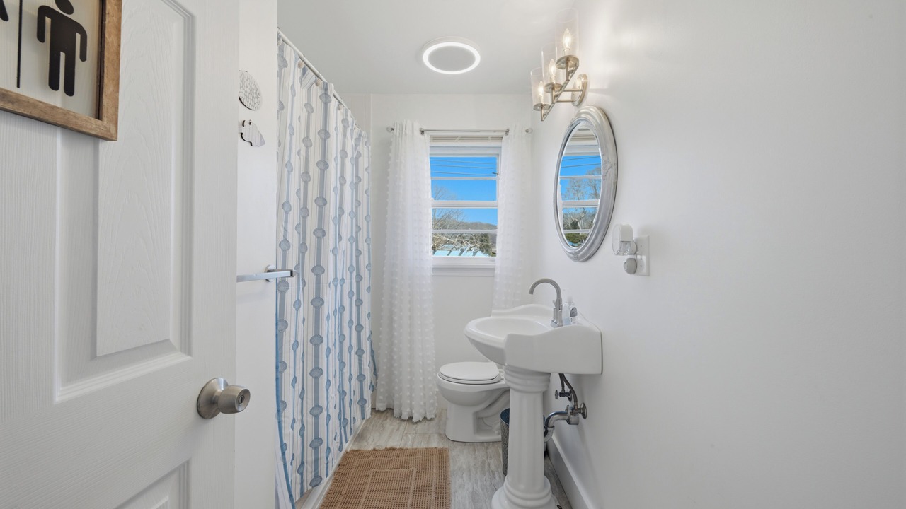 Photo of Bathroom in Niantic