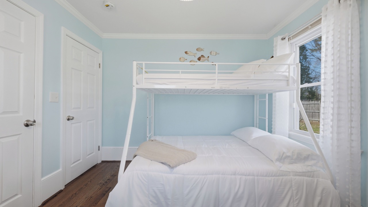 Photo of Bedroom in Niantic