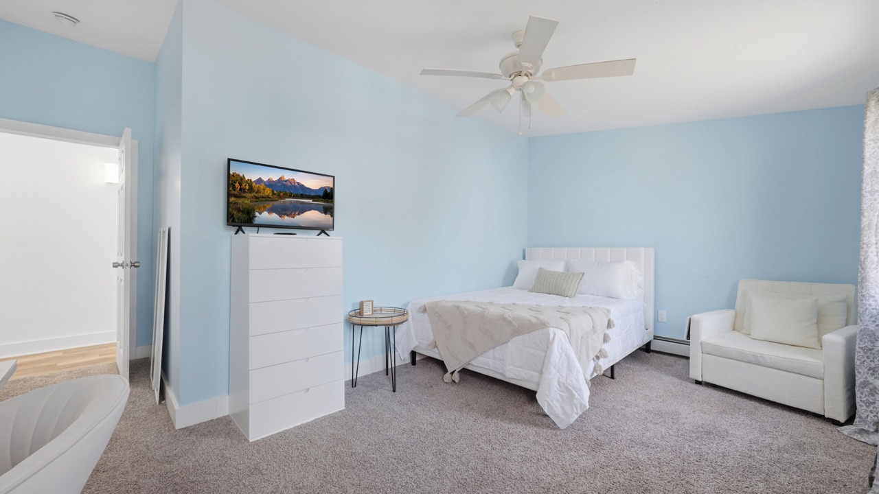 Photo of Bedroom in Niantic