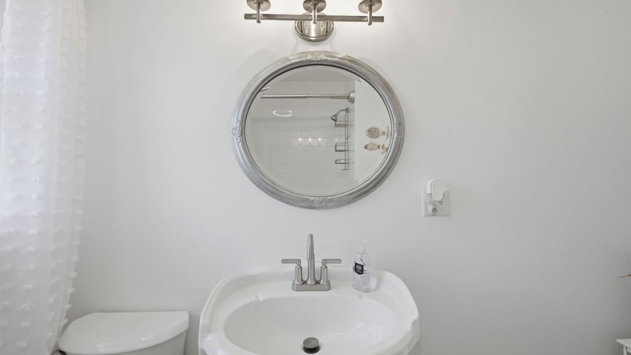 Photo of Bathroom in Niantic