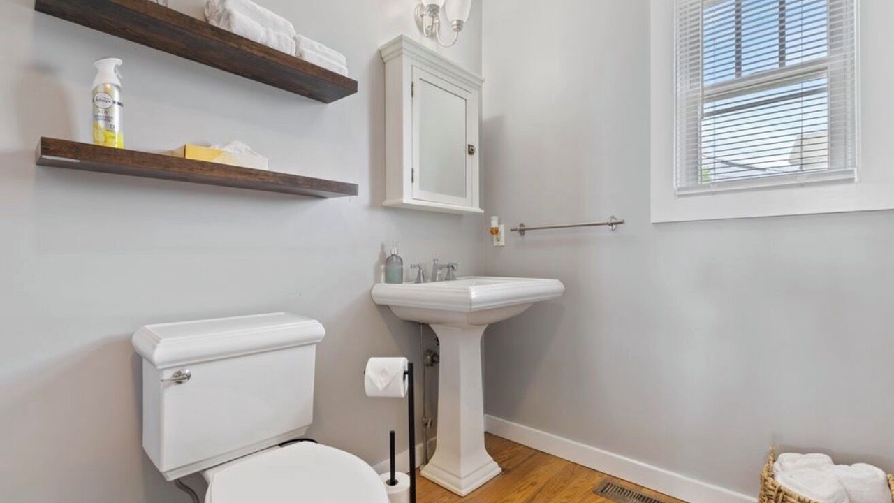 Photo of Bathroom in Clinton