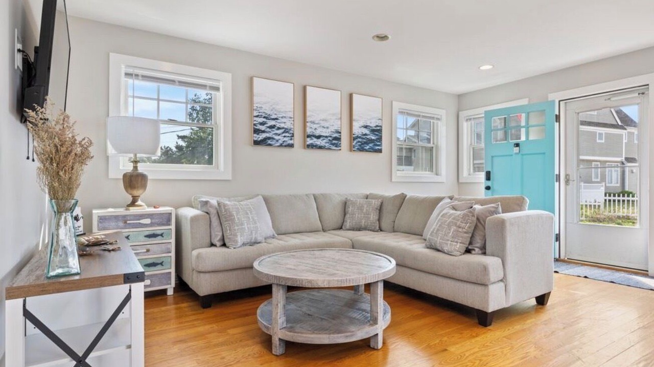 Photo of Livingroom in Clinton