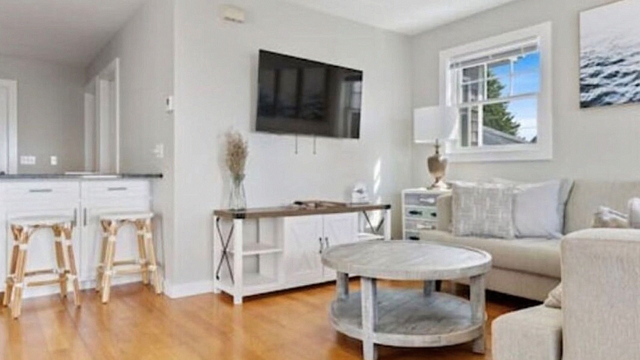 Photo of Livingroom in Clinton