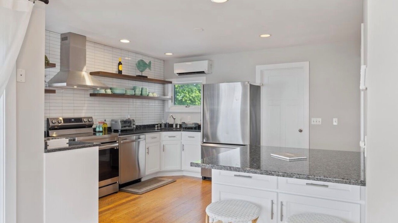 Photo of Kitchen in Clinton