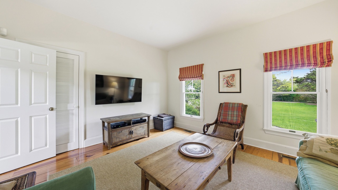 Photo of Livingroom in Bridgehampton
