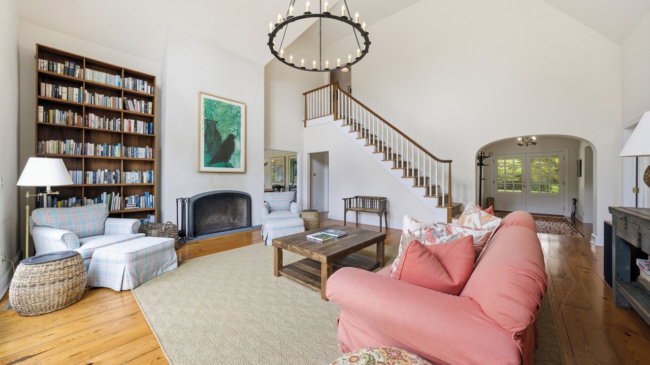 Photo of Livingroom in Bridgehampton