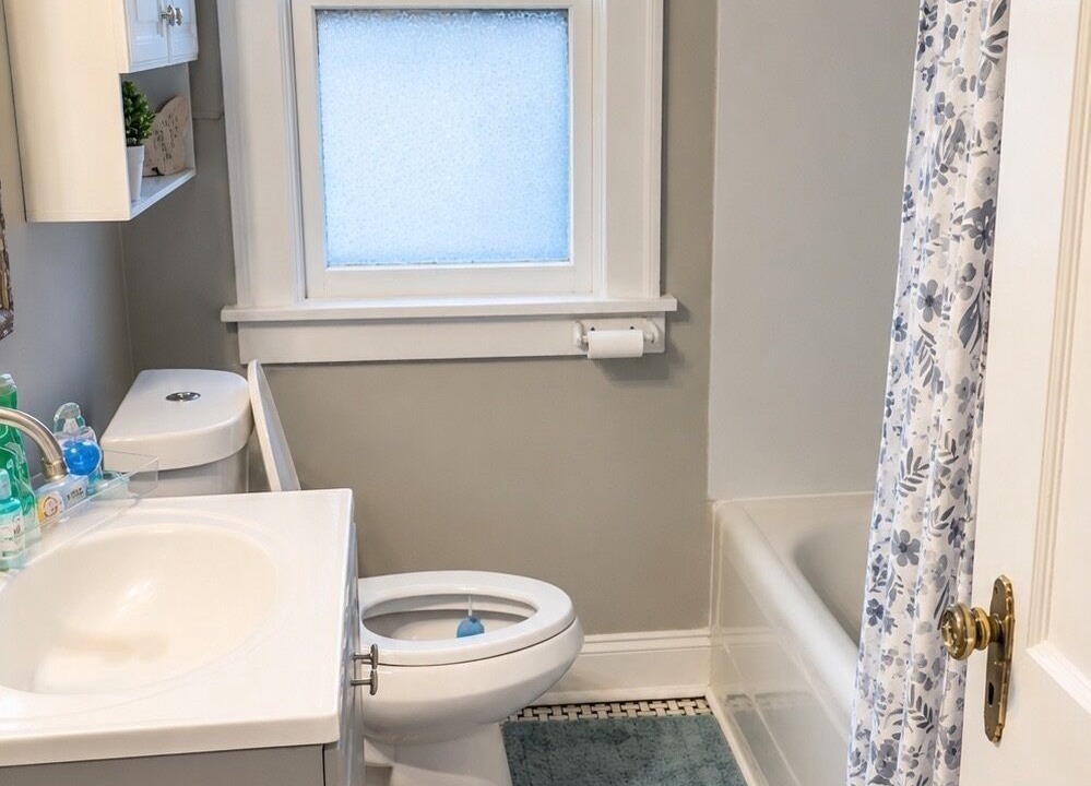 Photo of Bathroom in Kenmore