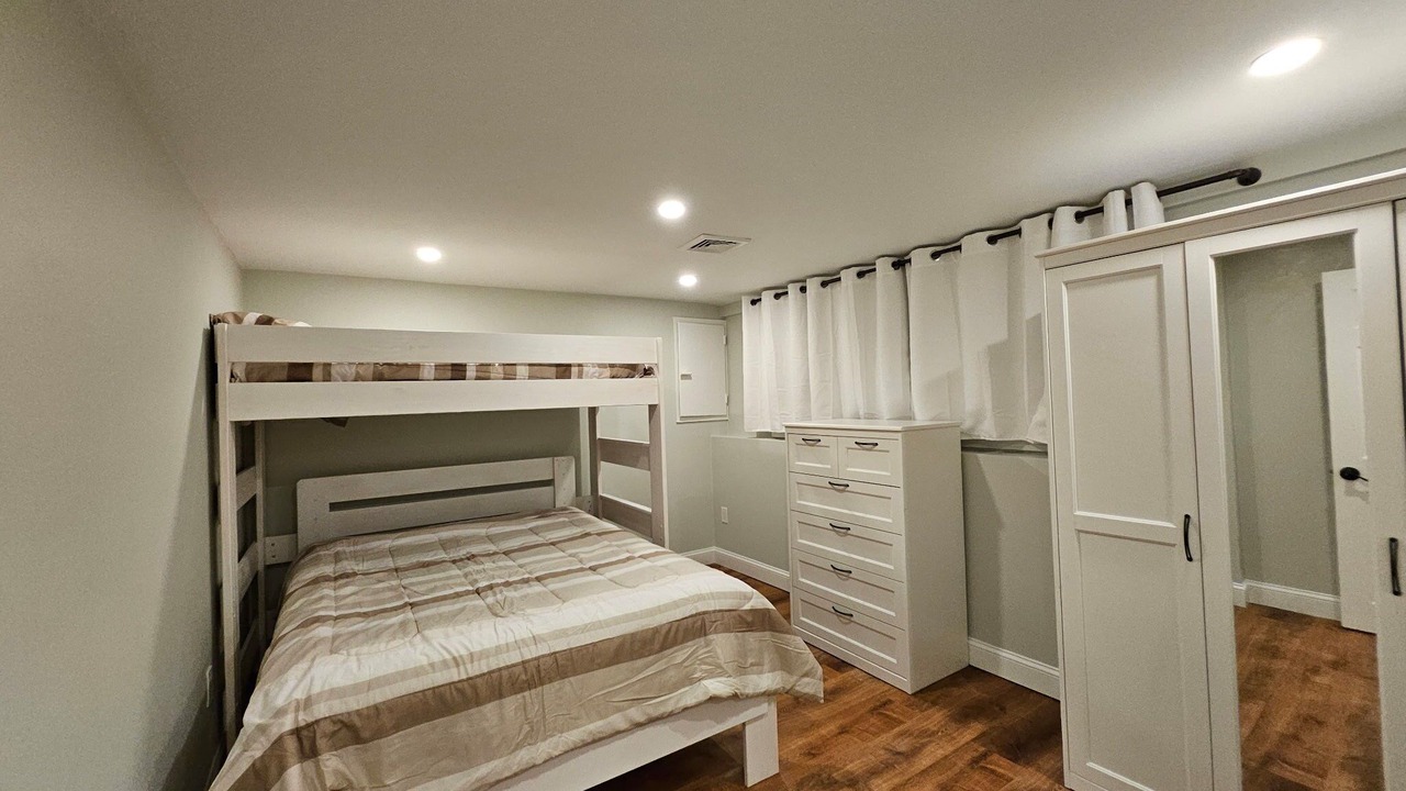 Photo of Bedroom in Marstons Mills