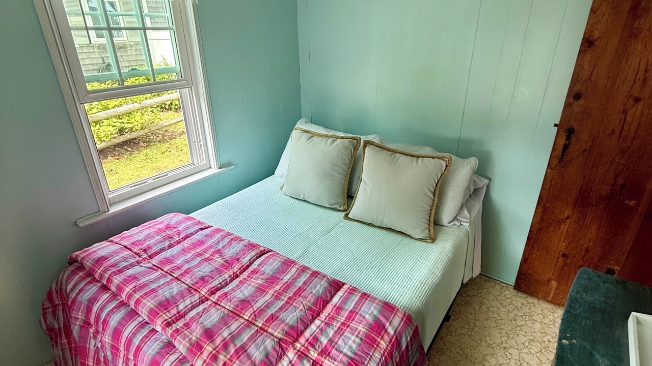 Photo of Bedroom in Wareham Center