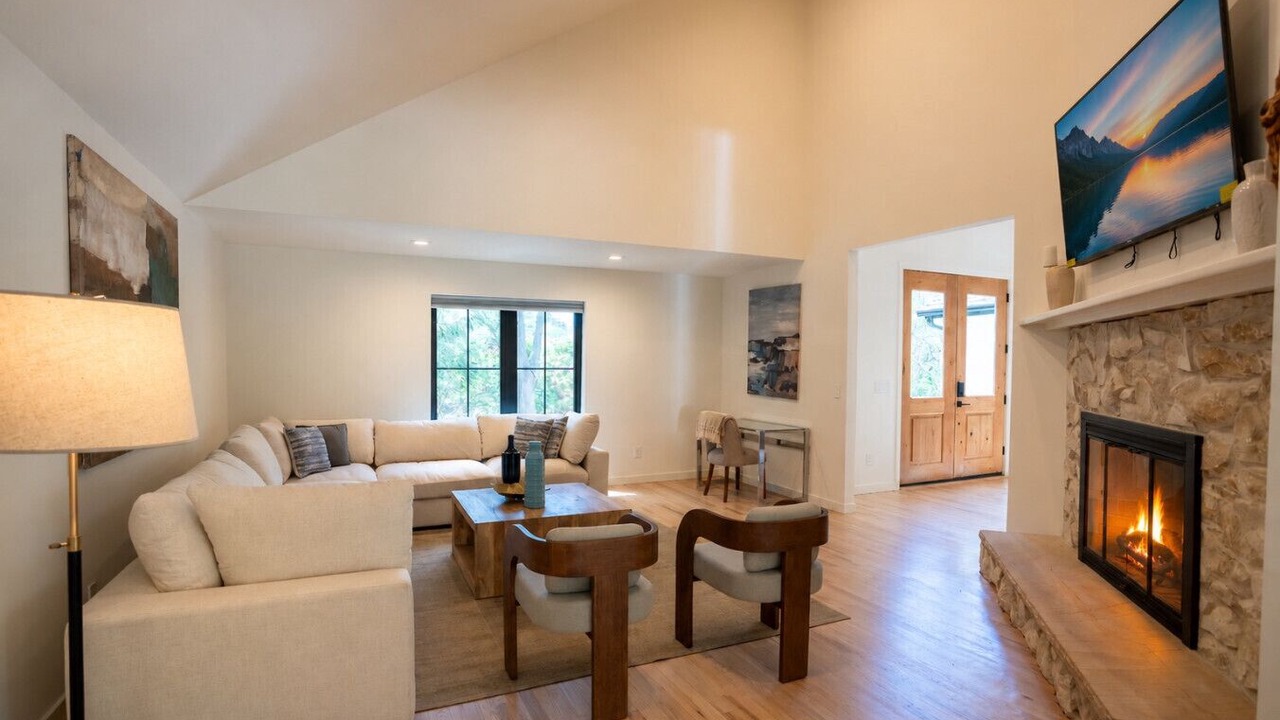 Photo of Livingroom in Bridgehampton