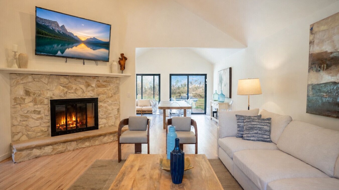Photo of Livingroom in Bridgehampton