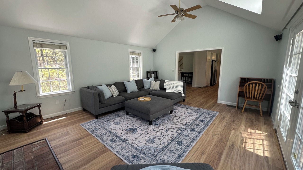 Photo of Livingroom in Marstons Mills