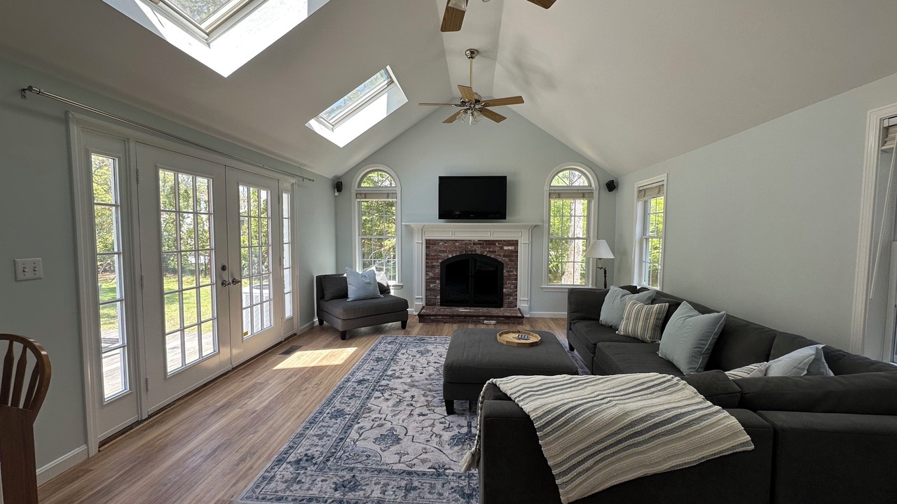Photo of Livingroom in Marstons Mills
