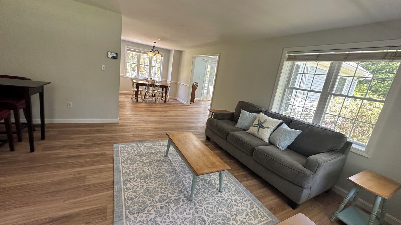 Photo of Livingroom in Marstons Mills