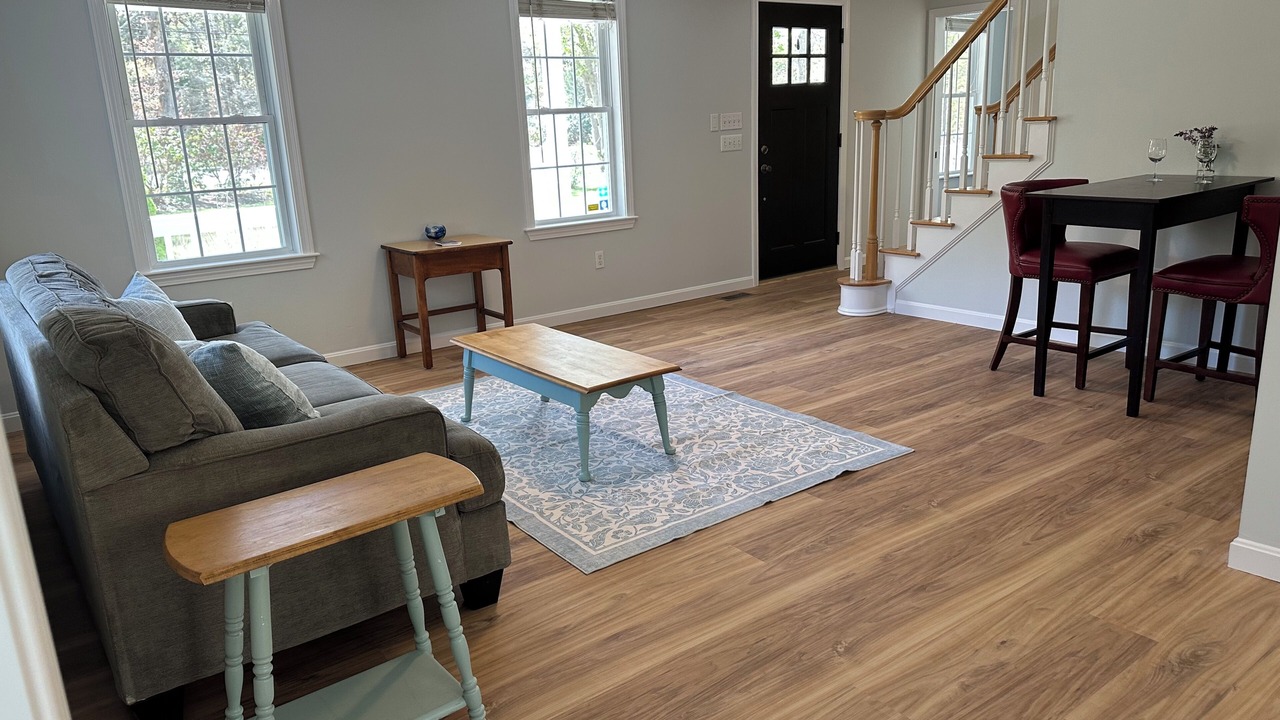 Photo of Livingroom in Marstons Mills
