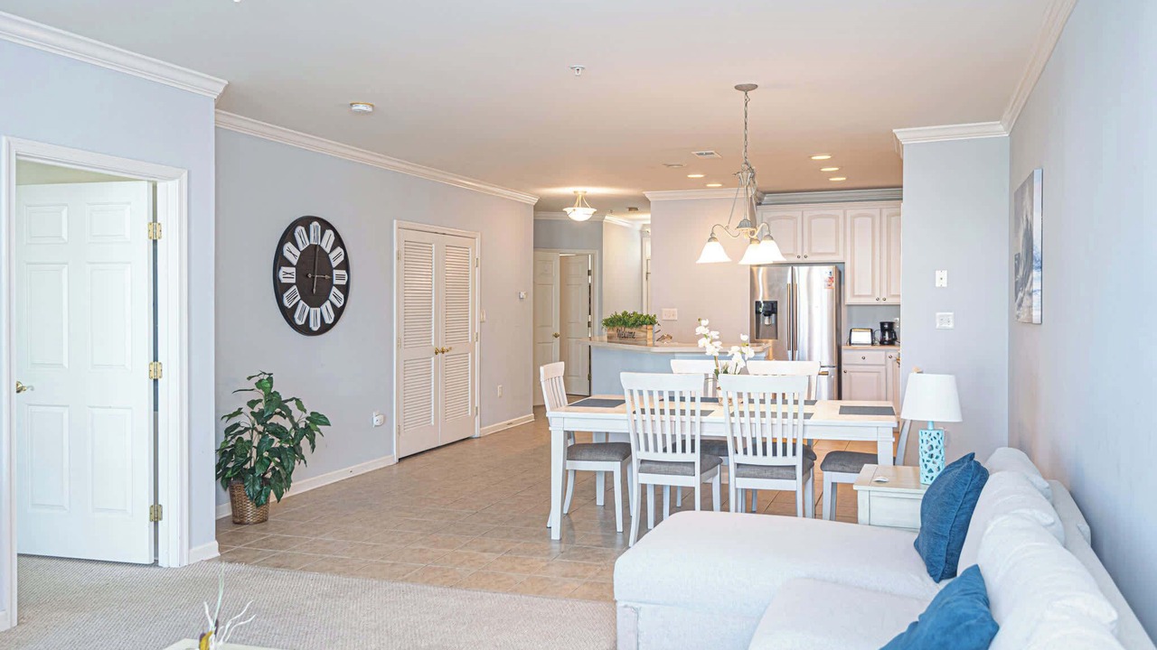 Photo of Livingroom in Sunset Island